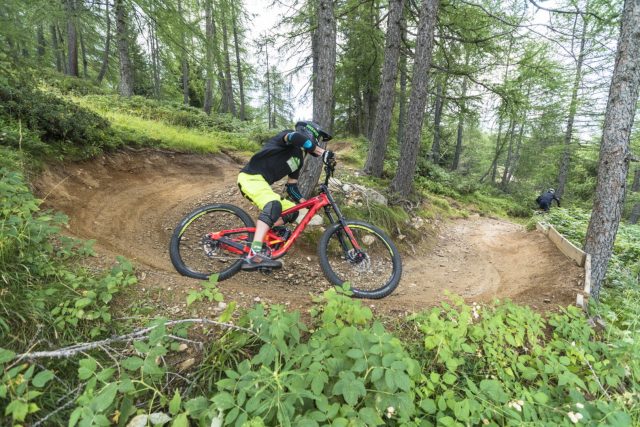 Sui trail del Bike Park di Madesimo
