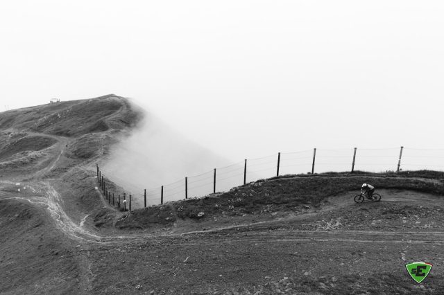 La nebbia all'arrivo della cabinovia dell'Abetone