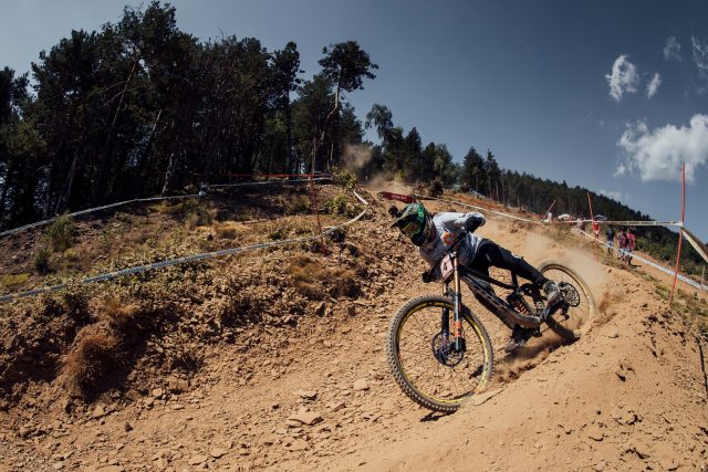 Marine Cabirou ottima seconda a Vallnord
