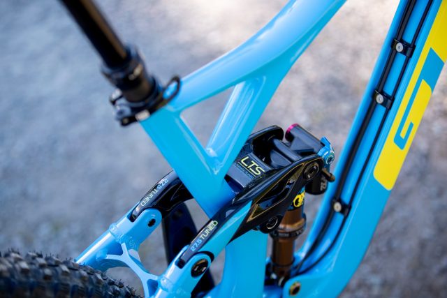 GT Force Carbon Pro - Groove Tube