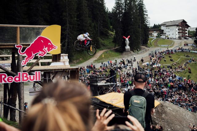 Loic Bruni sul drop finale di Lenzerheide