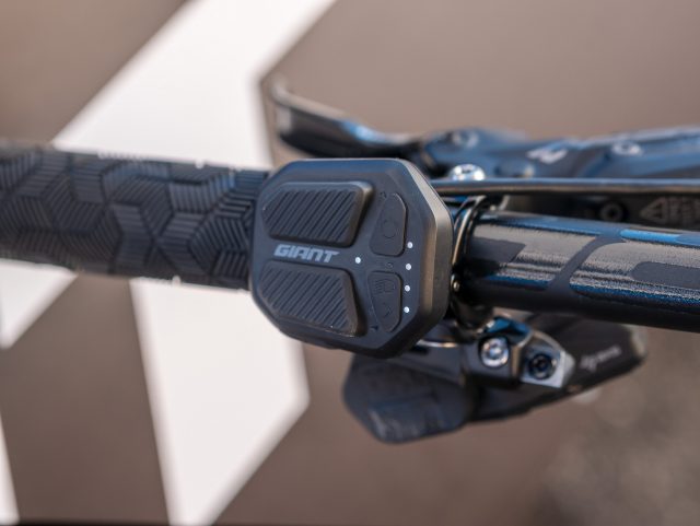 Il minimale comando RideControl One, compatibile ANT+ - foto: Cristiano Guarco