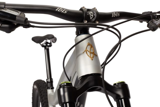 Linee pulite ed eleganti per la Ibis Ripmo AF in alluminio