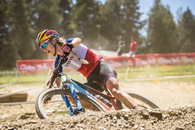 Pauline Ferrand-Prevot in azione alla Coppa XCO di Vallnord sulla Exceed CF SLX