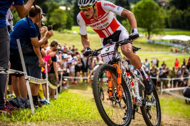 Van der Poel in azione in Val di Sole con la full suspended Lux CF SLX