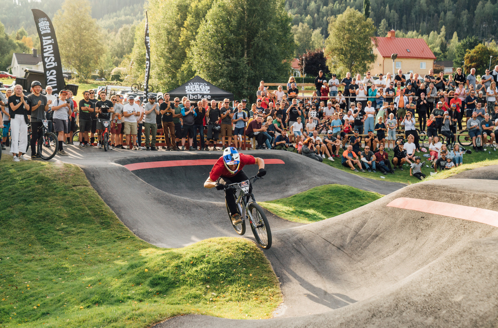 Red Bull Pump Track_01 Martin Söderström alla gara di qualificazione per i Red Bull Pumptrack World Championships svoltasi a Järvsö, Svezia | foto: Emrik Jansson/Red Bull Content Pool