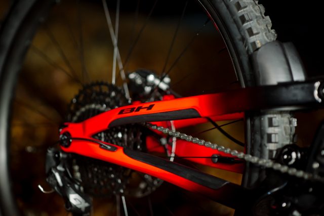 AtomX Carbon - Carro posteriore