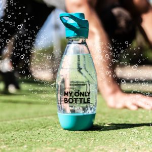 Circa 600 cl di acqua da avere sempre con se con la nuova MOB di Sodastream