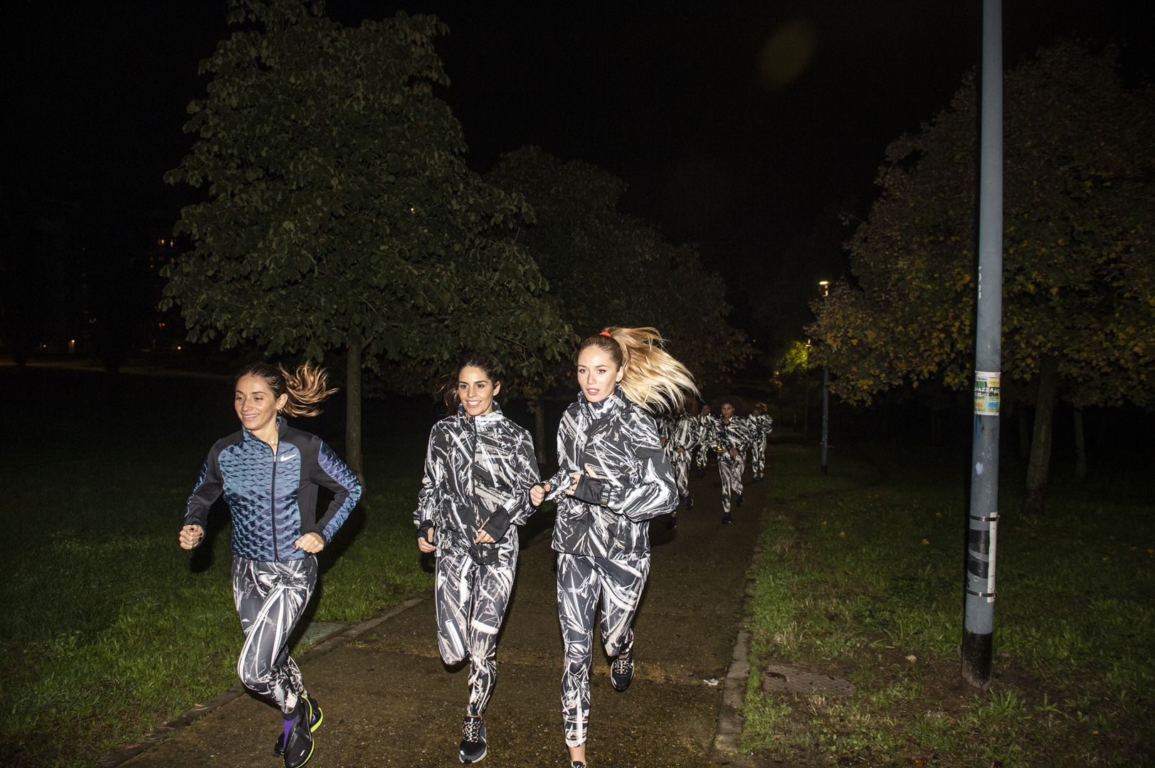 NIKE SHIELD, la nuova proposta del brand americnao per correre sempre asciutti anche durante le giornate più fredde e piovose NIKE SHIELD, la nuova proposta del brand americnao per correre sempre asciutti anche durante le giornate più fredde e piovose