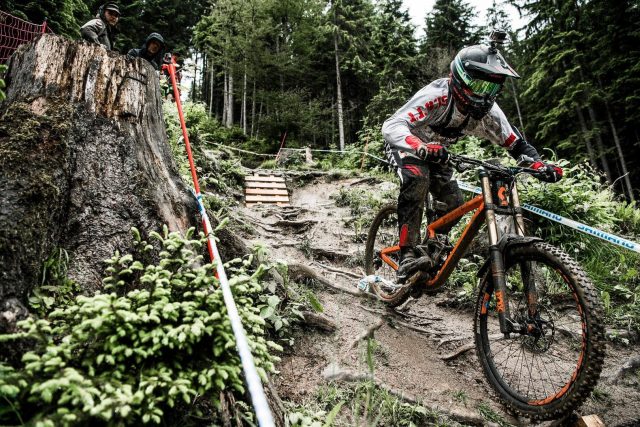 DH action - foto: Bartek Woliński/Red Bull Content Pool