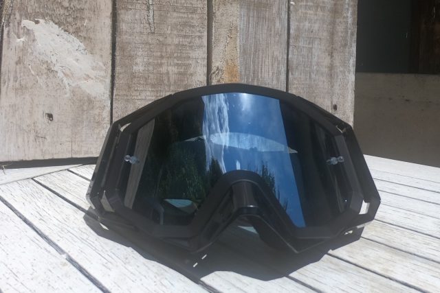 Vista frontale della maschera Limar Roc per MTB