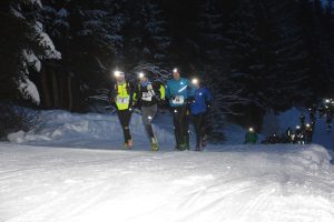 Alcune fasi di gara del gruppo di testa su di un percorso che ha fatto lottare i protagonisti della LTHSnowRun con entusiasmo e sportività
