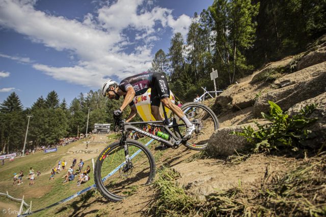 Anrea Tiberi in azione in una competizione XCO . foto: Enrico Andrini