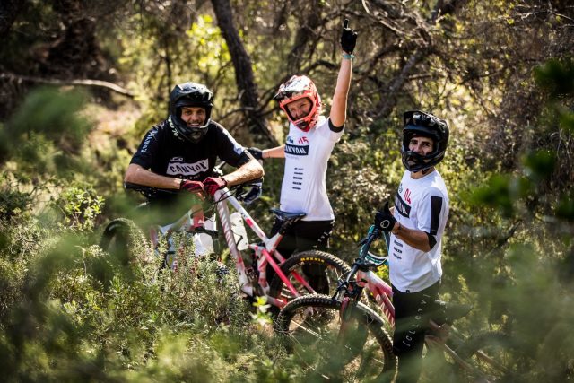 Jack Moir con i neo compagni di team Inesh Thoma e Dimitri Tordo