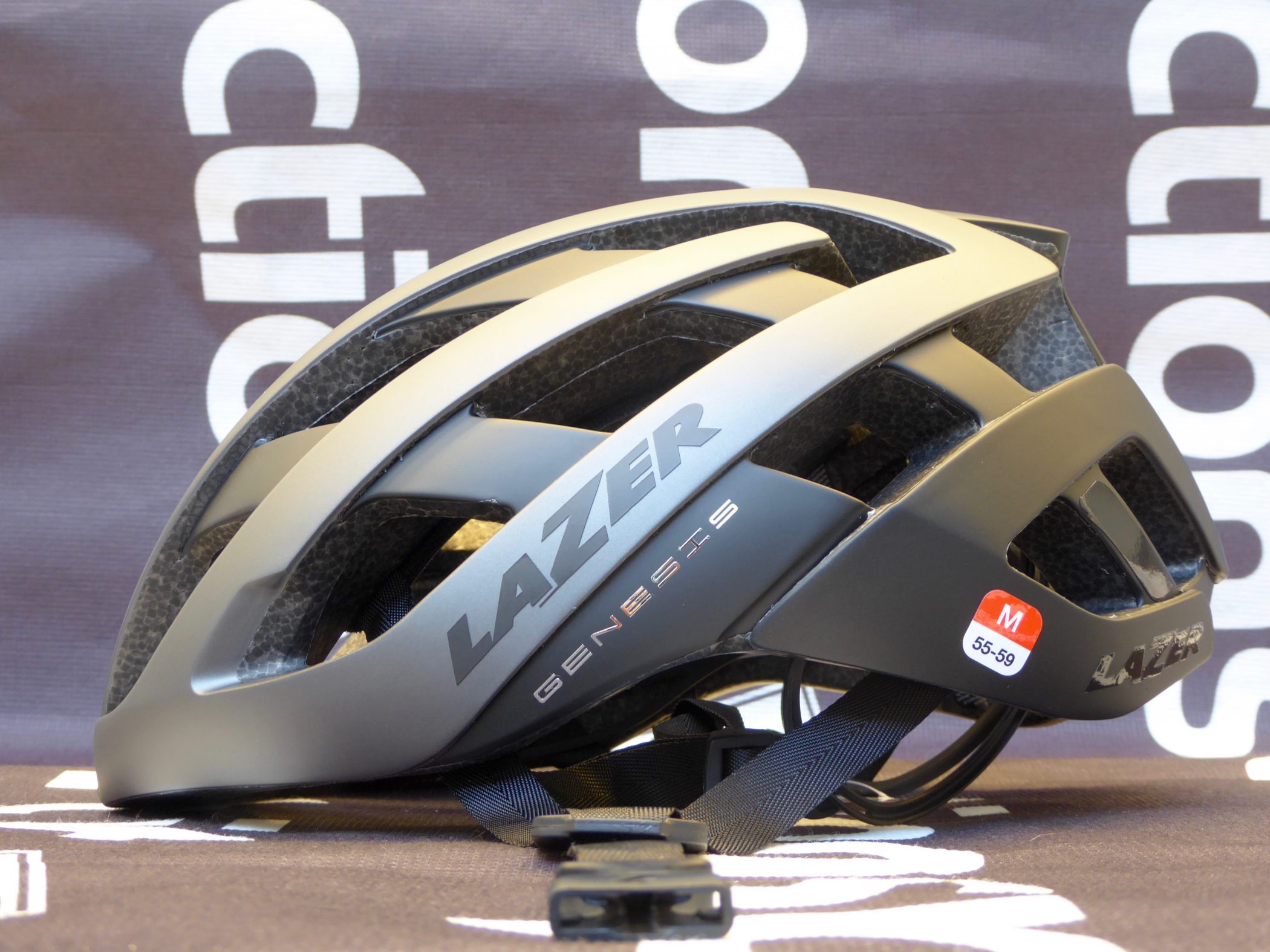 Il test del Lazer Genesis un casco leggerissimo - 4ActionSport