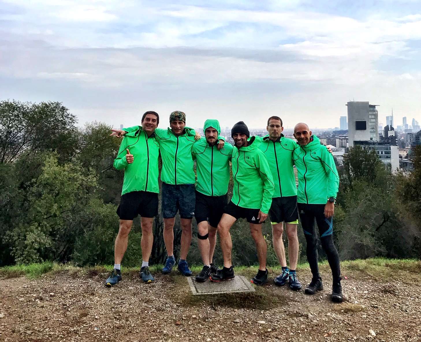 Il gruppo di giornalisti che ha testao in diretta la nuova giacca da running e multisport con tecnologia FUTURELIGHT