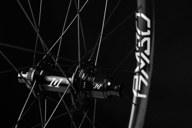 Enve AM30