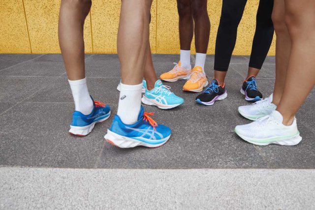 ASICS NOVABLAST con ampia scelta di colori