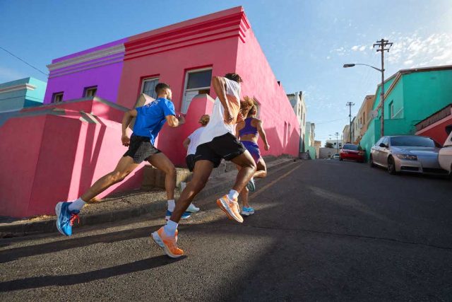 ASICS NOVABLAST in una foto della campagna ufficiale