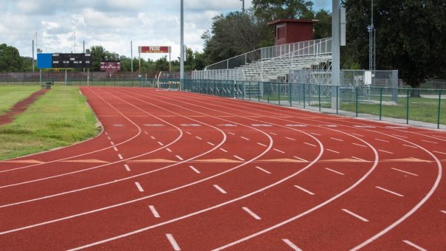 Correre ovunque? Ecco una pista di atletica!