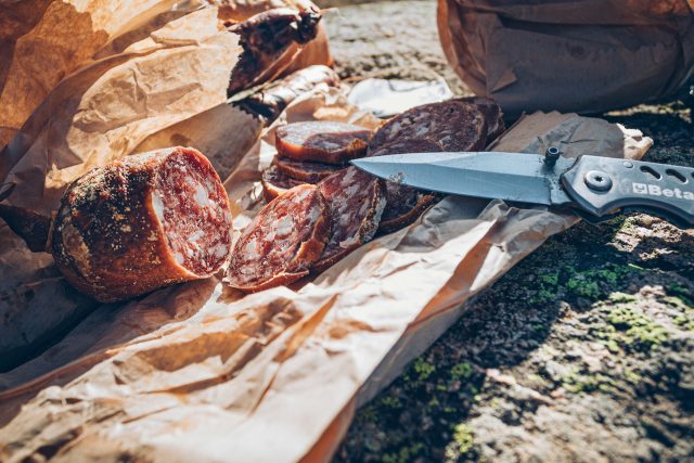 A prestu Corsica - figatellu