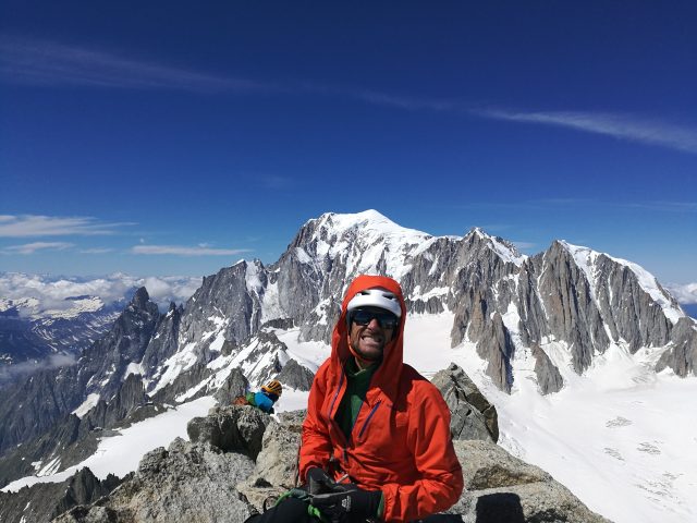 4x4000 è anche un sorriso in cima ad una vetta. In foto Pietro Picco
