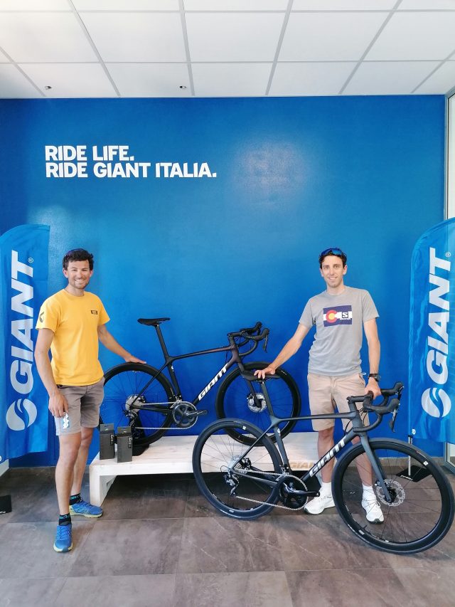 4x4000 con le biciclette GIANT