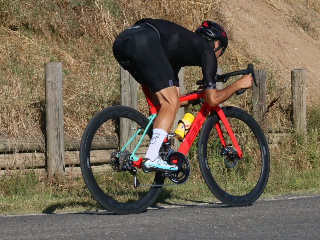 BH Bikes G8 Disc una aero dal design proprio