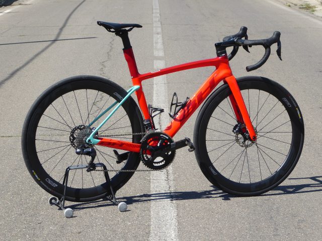 BH Bikes G8 Disc una aero dal design proprio