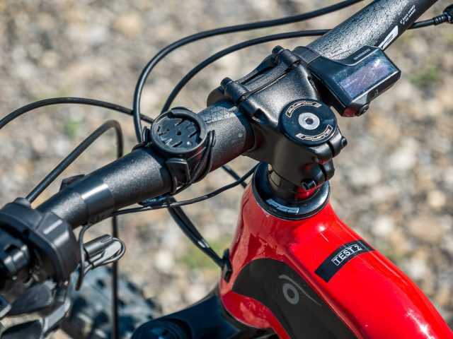 Brinke X5R+ Race test - stem