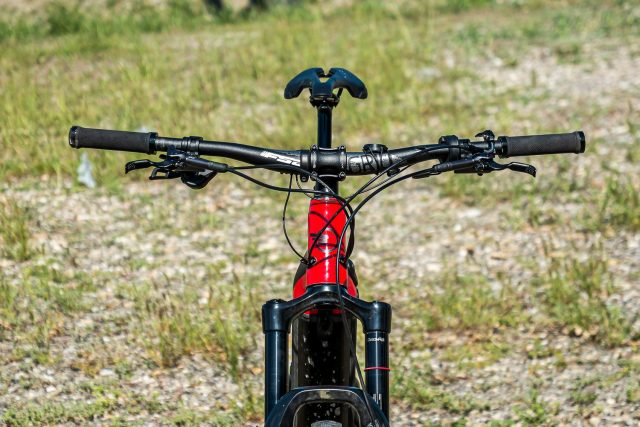 Brinke X5R+ Race test - cockpit