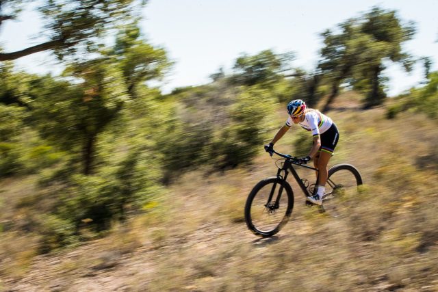 Canyon CFR MY21 - action