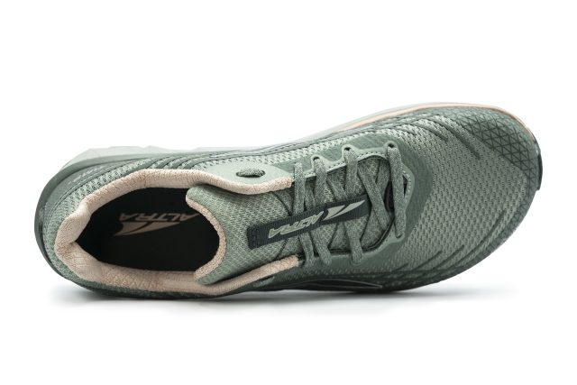Lo shape della nuova ALTRA Timp 2 con in evidenza la forma abbondante e molto spaziosa del Teo Box, caratteristica che rende tutti i modelli del brand americano unici.