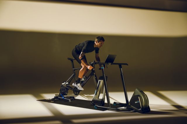Wahoo lancia il nuovo Kickr con sistema Axis Fit