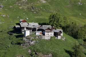 L'abitato di Alpenzu Grande a Gressoney-Saint-Jean nella foto di Enrico Romanzi