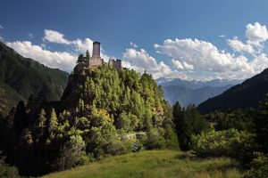 VALLE-D_AOSTA-Castello-di-Graines-Brusson-foto-Enrico-Romanzi-3649-2-1-scaled.jpg