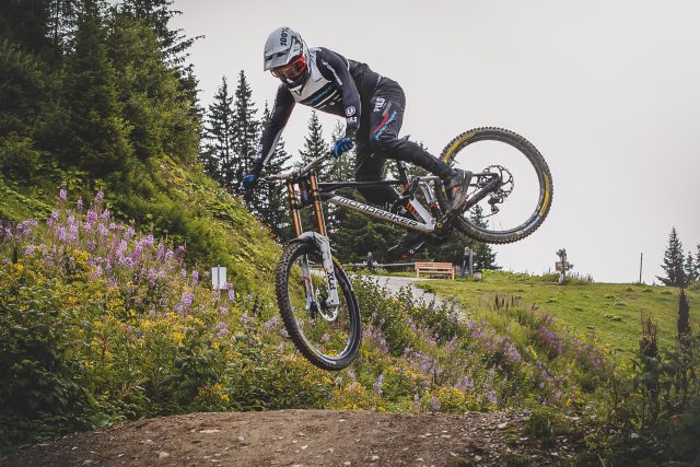 Mondraker Summum MY21 ritorna all'alluminio - 4ActionSport