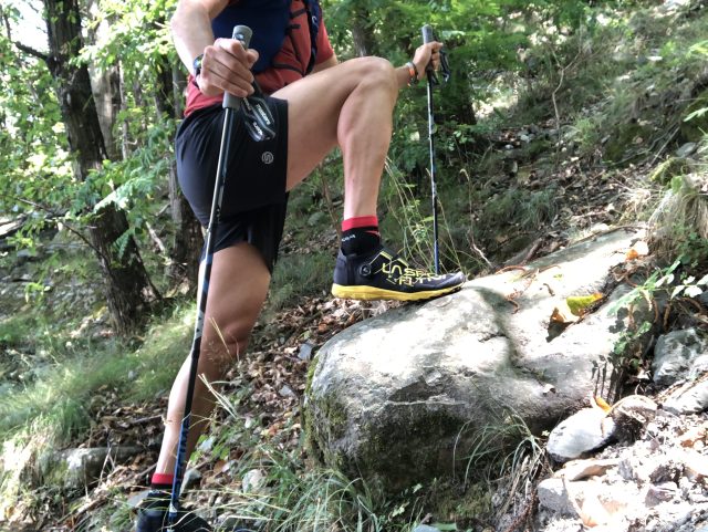 Un particolare della La Sportiva VK BOA Fit System in appoggio durante il test del nostro Piero Cassius