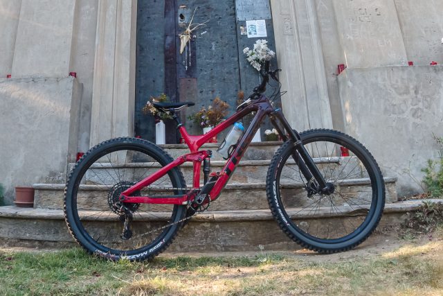Vittoria Mazza test - Trek Slash 9.7 MY20