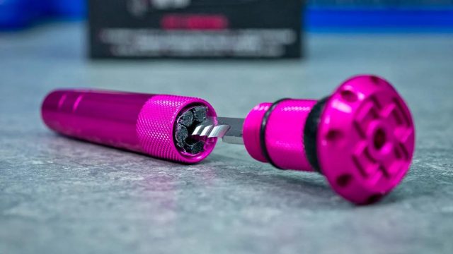 Muc-Off Stealth Tubeless Puncture Plug - 01