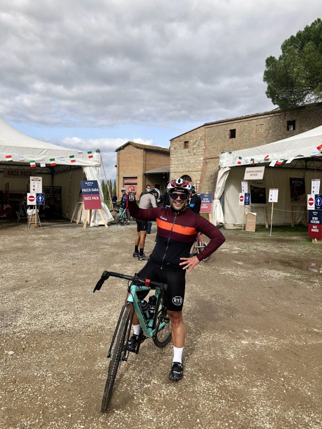 Gravel: asfalto e off road con Fi'zi:k Terra Argo