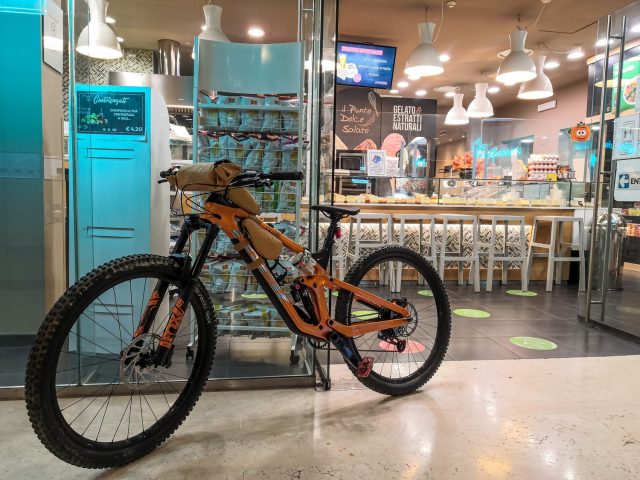 Enduro Bikepacking - caffè