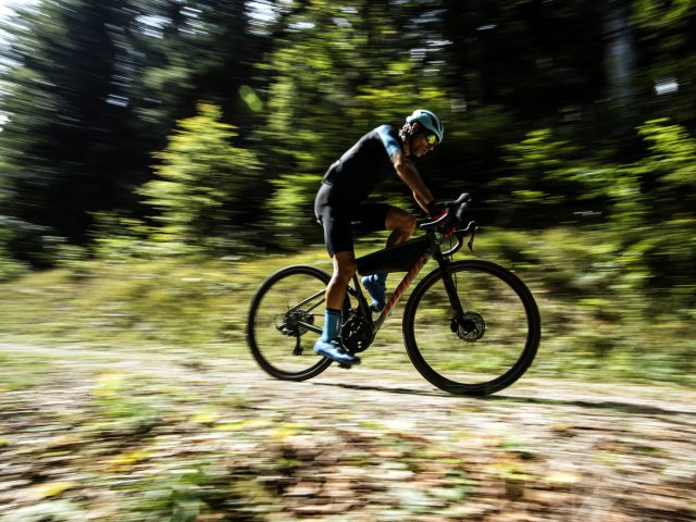 Biciclette gravel: hanno senso le full suspended?