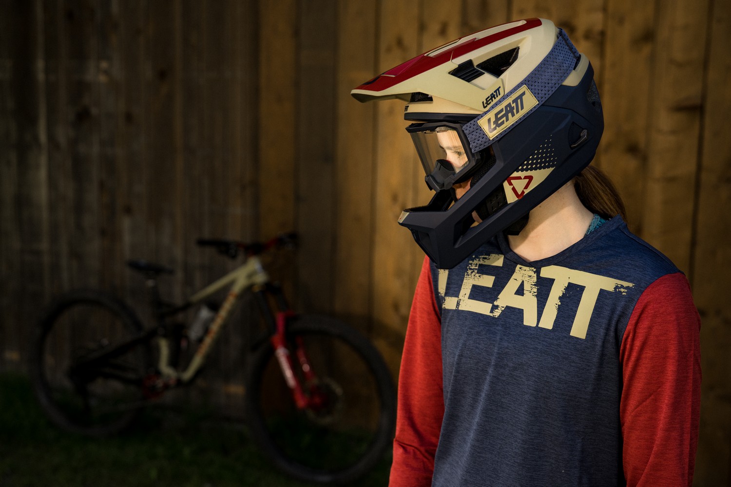 Leatt 4.0 MTB Enduro helmet - cover