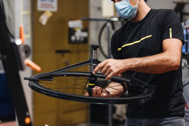 Mavic, la garanzia a vita per le ruote carbon