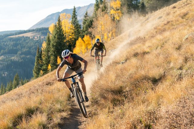Trek E-Caliber - action 2