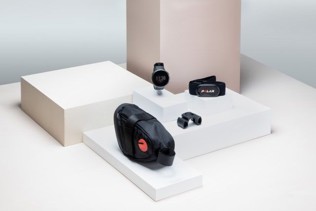 Polar Vantage V2 cycling bundle