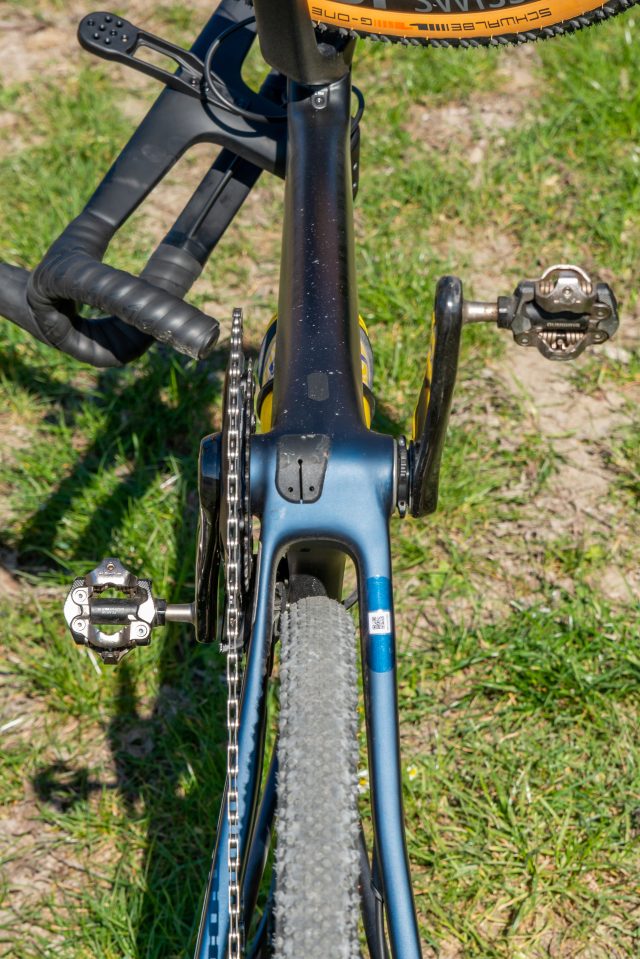 Canyon Grail CF SLX 8, gravel and racing