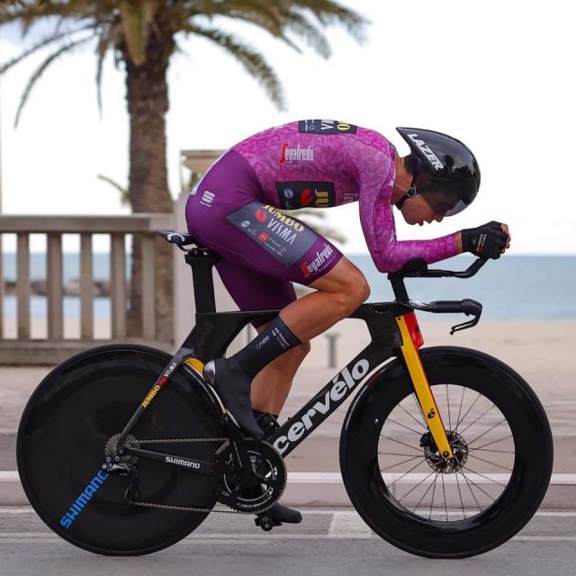 Nuove generazioni di campioni e il nuovo ciclismo