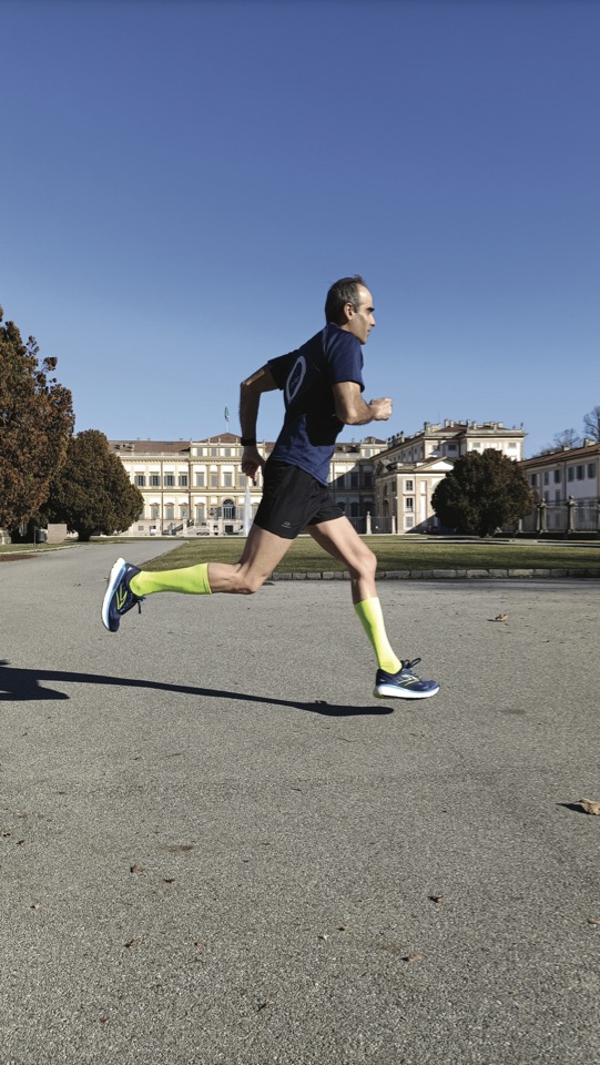 Simone in azione con ai peidi la BROOKS GLYCERIN 19